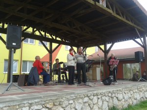 Folklórna skupina Prameň - A Prameň folklóregyüttes