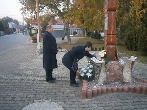 Kladenie vencov/MO Csemadok-Koszorúzás/Csemadok ASZ